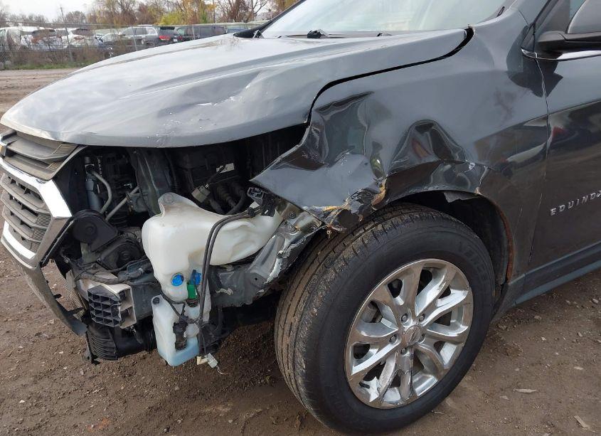 Photo 6 of 2018 Chevrolet Equinox LT (VIN 3GNAXJEVXJS502980)