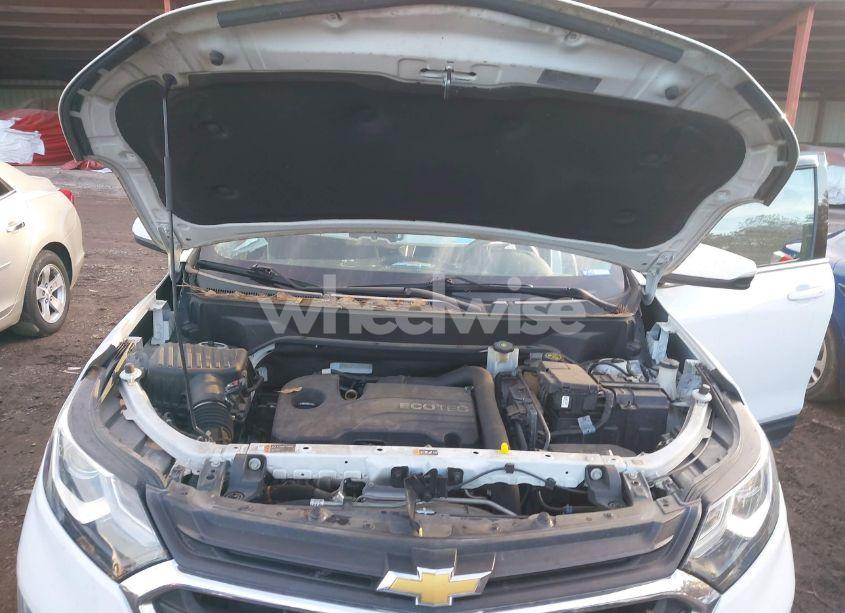 Photo 10 of 2018 Chevrolet Equinox LT (VIN 3GNAXJEVXJS556974)