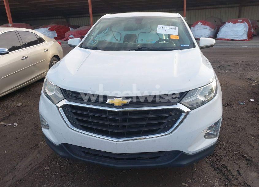 Photo 12 of 2018 Chevrolet Equinox LT (VIN 3GNAXJEVXJS556974)