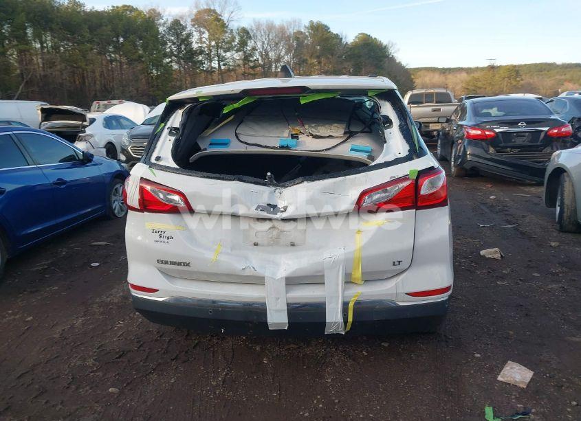 Photo 16 of 2018 Chevrolet Equinox LT (VIN 3GNAXJEVXJS556974)