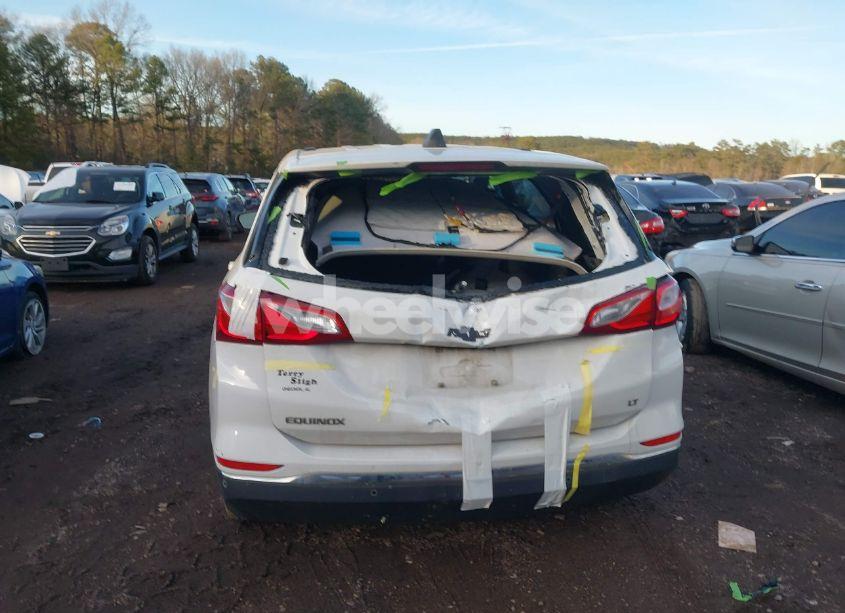 Photo 6 of 2018 Chevrolet Equinox LT (VIN 3GNAXJEVXJS556974)