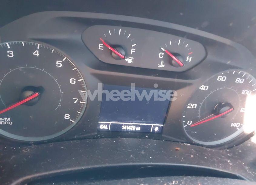 Photo 7 of 2018 Chevrolet Equinox LT (VIN 3GNAXJEVXJS556974)