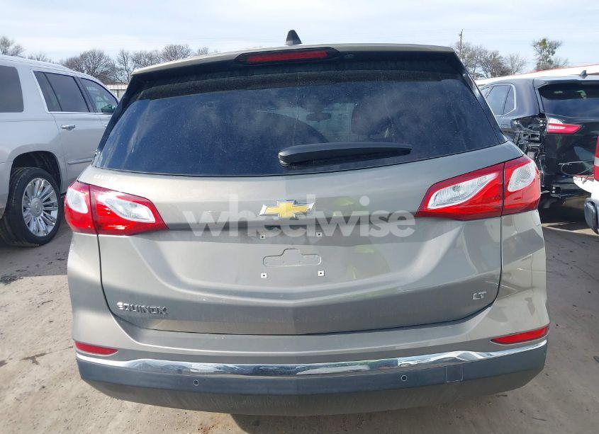 Photo 17 of 2018 Chevrolet Equinox LT (VIN 3GNAXJEVXJS573953)