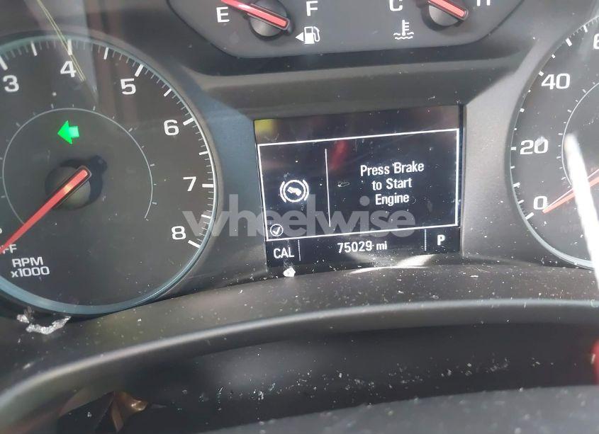 Photo 7 of 2018 Chevrolet Equinox LT (VIN 3GNAXJEVXJS573953)