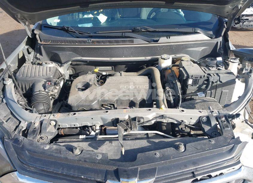 Photo 10 of 2018 Chevrolet Equinox LT (VIN 3GNAXJEVXJS614100)