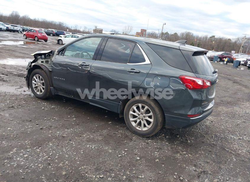 Photo 3 of 2018 Chevrolet Equinox LT (VIN 3GNAXJEVXJS635688)