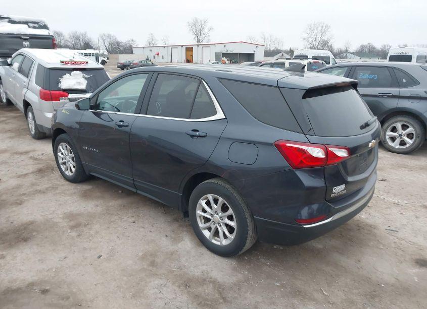 Photo 3 of 2018 Chevrolet Equinox LT (VIN 3GNAXJEVXJS644584)
