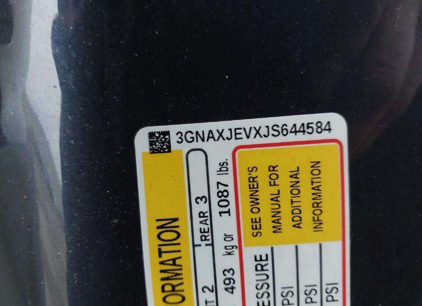 Photo 9 of 2018 Chevrolet Equinox LT (VIN 3GNAXJEVXJS644584)