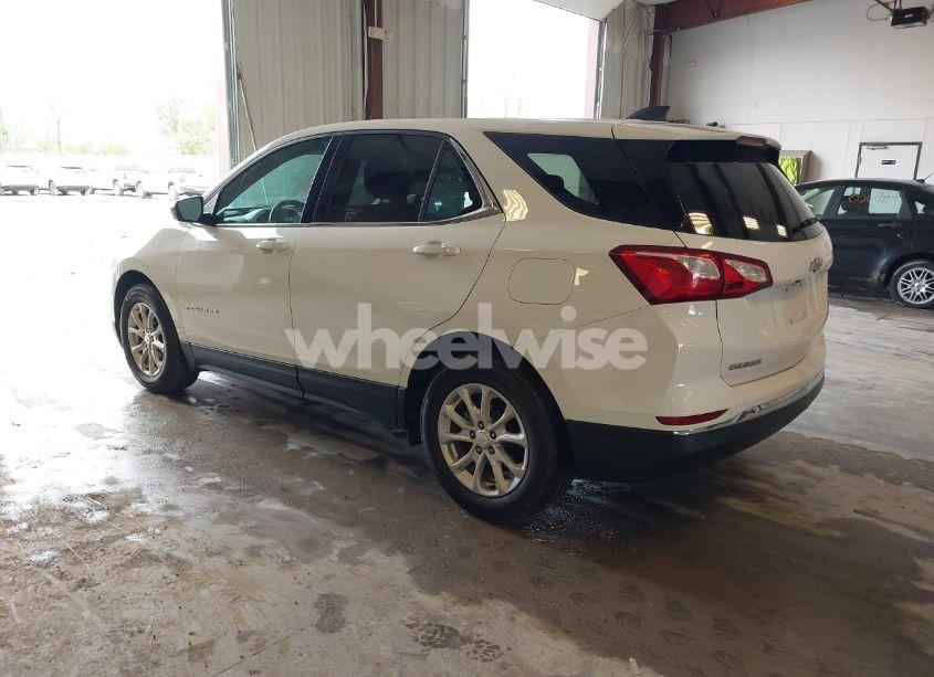 Photo 3 of 2020 Chevrolet Equinox FWD 2FL (VIN 3GNAXJEVXLS568688)
