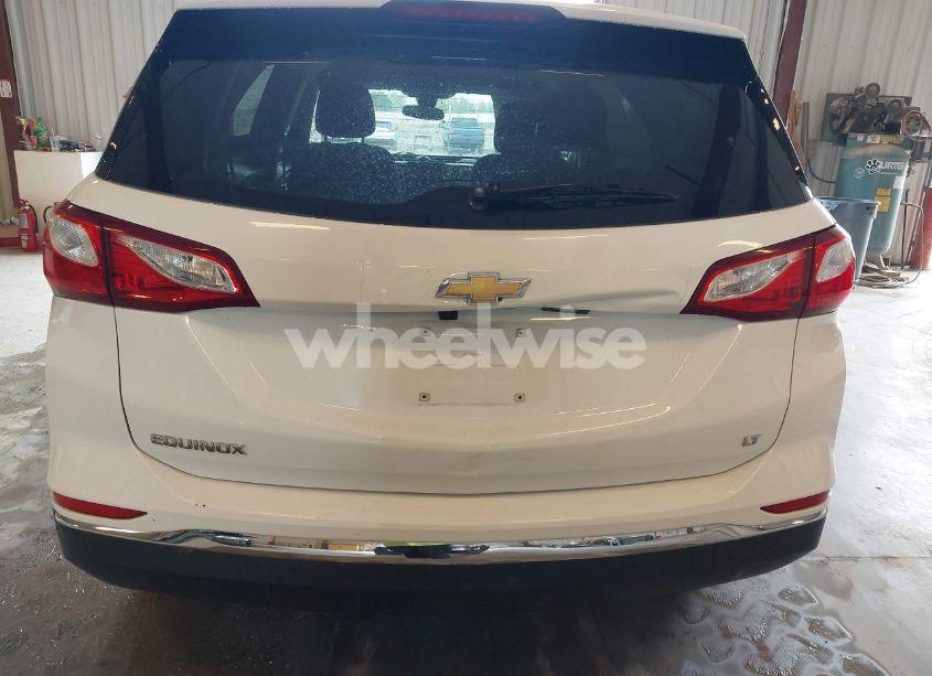 Photo 6 of 2020 Chevrolet Equinox FWD 2FL (VIN 3GNAXJEVXLS568688)