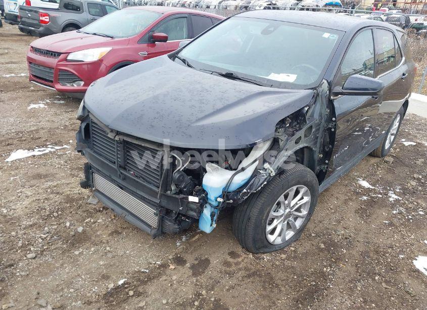 Photo 2 of 2020 Chevrolet Equinox FWD 2FL (VIN 3GNAXJEVXLS583918)