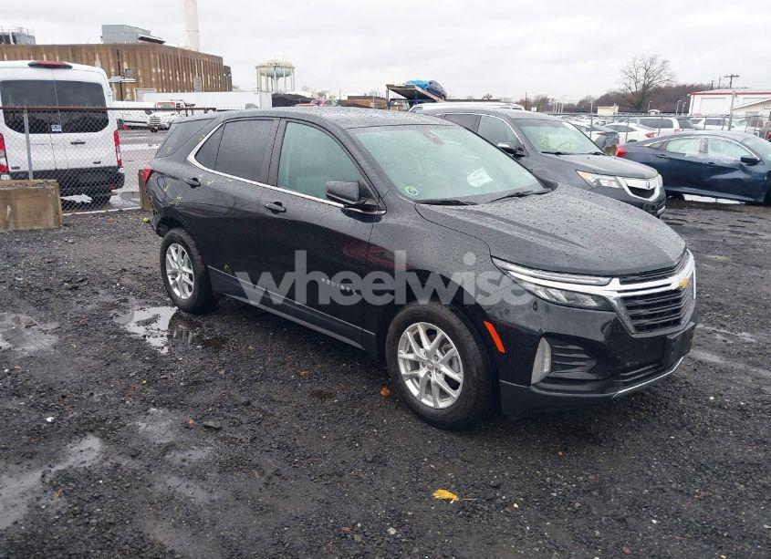 2022 Chevrolet Equinox FWD 2FL (VIN 3GNAXJEVXNL130704) main photo