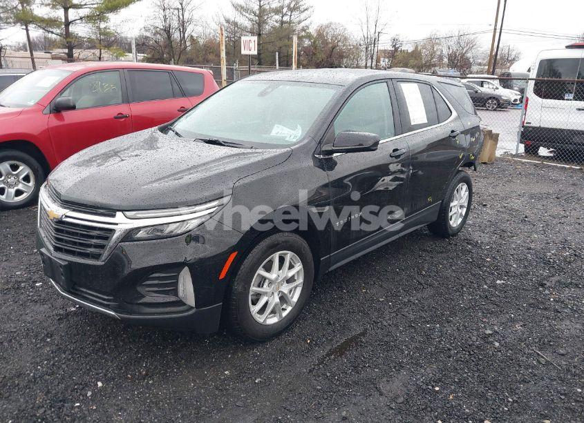 Photo 2 of 2022 Chevrolet Equinox FWD 2FL (VIN 3GNAXJEVXNL130704)
