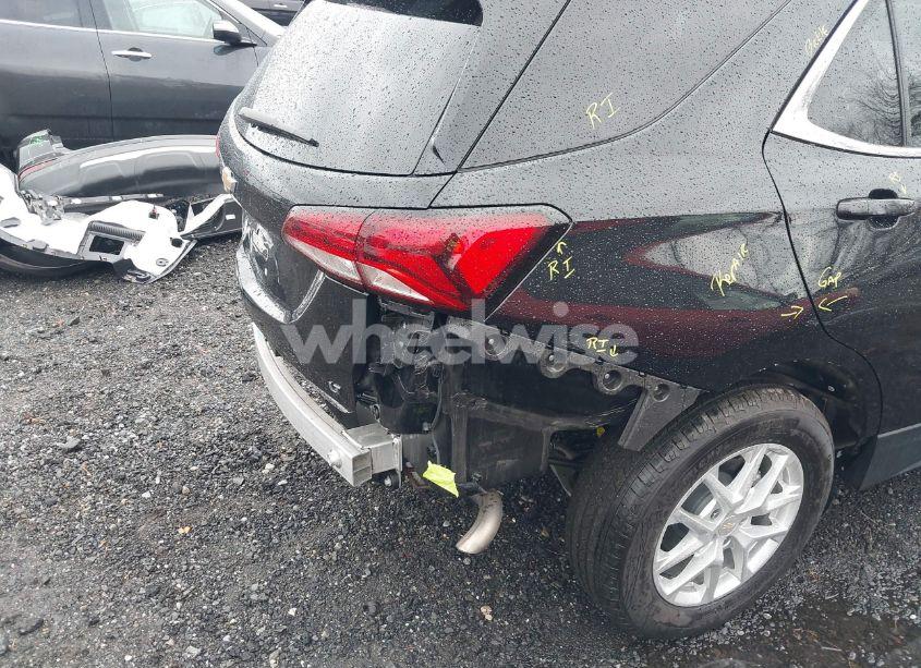 Photo 6 of 2022 Chevrolet Equinox FWD 2FL (VIN 3GNAXJEVXNL130704)