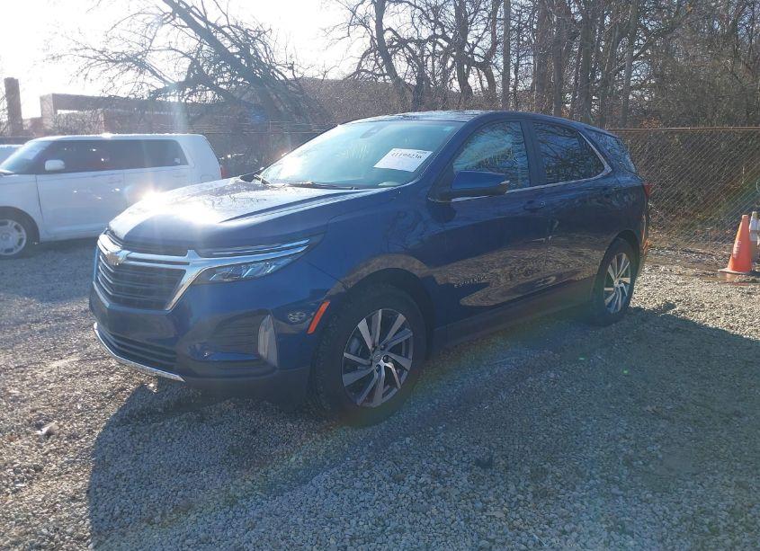 Photo 2 of 2023 Chevrolet Equinox FWD LT (VIN 3GNAXKEG0PL121021)