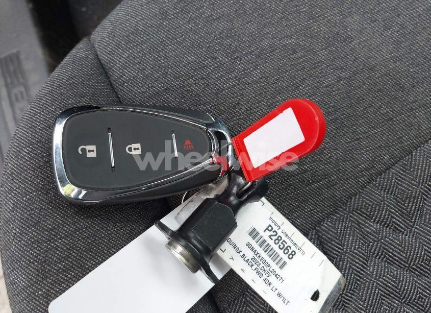 Photo 11 of 2023 Chevrolet Equinox FWD LT (VIN 3GNAXKEG0PL204271)