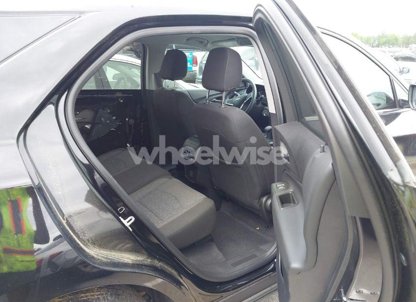 Photo 8 of 2023 Chevrolet Equinox FWD LT (VIN 3GNAXKEG0PL204271)