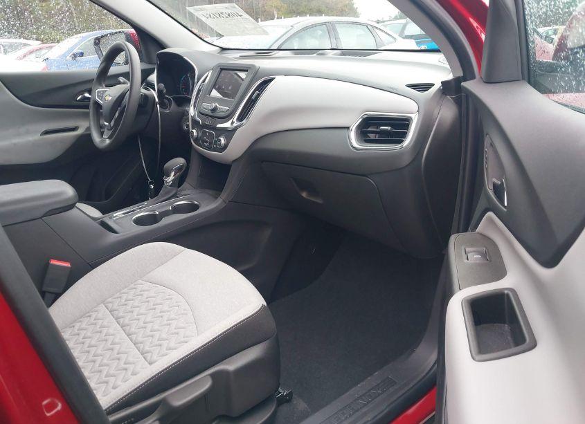 Photo 5 of 2023 Chevrolet Equinox FWD LT (VIN 3GNAXKEG0PL270819)