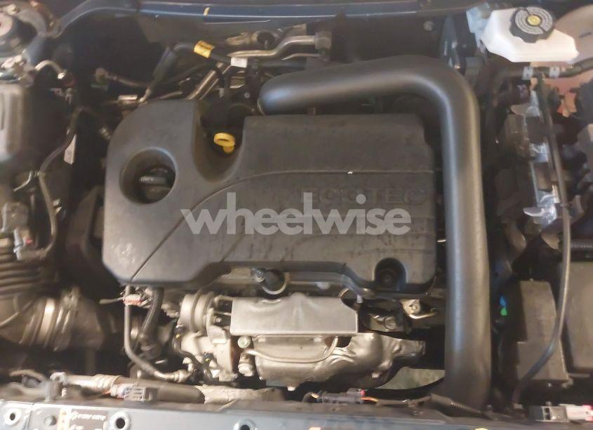 Photo 10 of 2024 Chevrolet Equinox FWD LT (VIN 3GNAXKEG0RL234454)