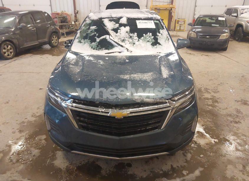 Photo 12 of 2024 Chevrolet Equinox FWD LT (VIN 3GNAXKEG0RL234454)