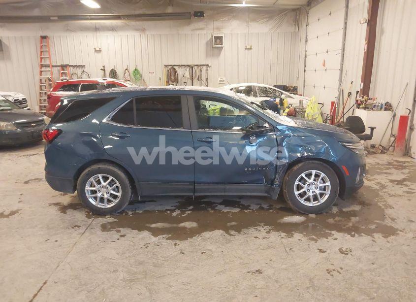 Photo 13 of 2024 Chevrolet Equinox FWD LT (VIN 3GNAXKEG0RL234454)