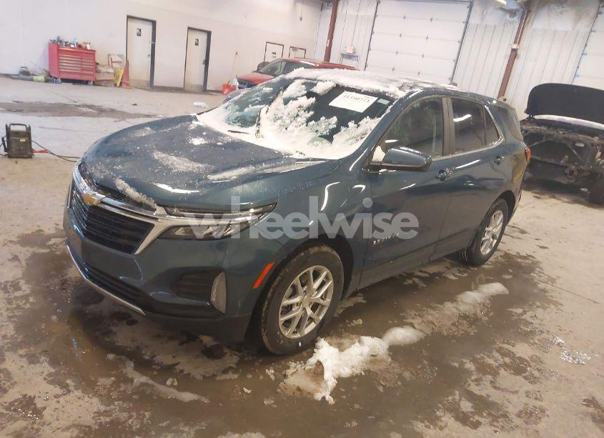 Photo 2 of 2024 Chevrolet Equinox FWD LT (VIN 3GNAXKEG0RL234454)