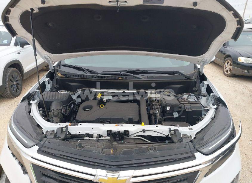 Photo 10 of 2024 Chevrolet Equinox FWD LT (VIN 3GNAXKEG0RL361317)