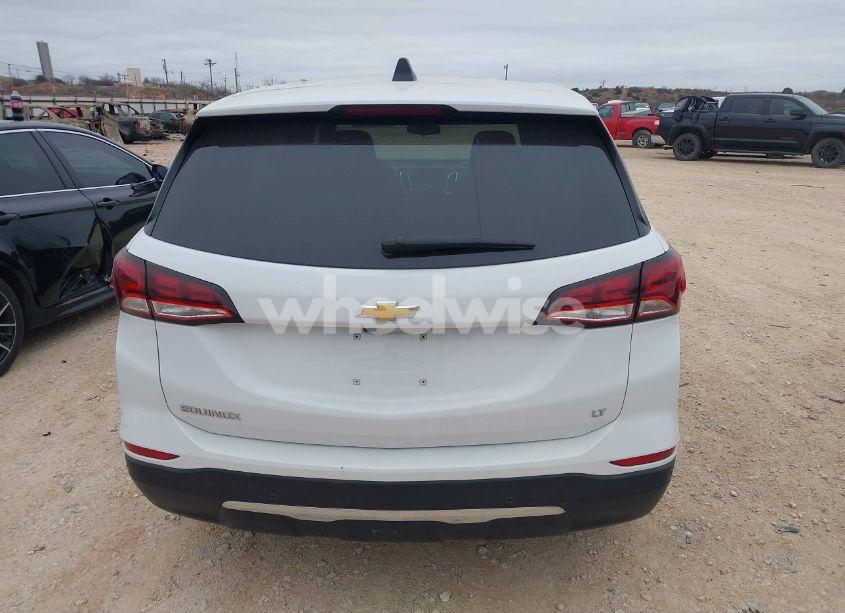 Photo 16 of 2024 Chevrolet Equinox FWD LT (VIN 3GNAXKEG0RL361317)
