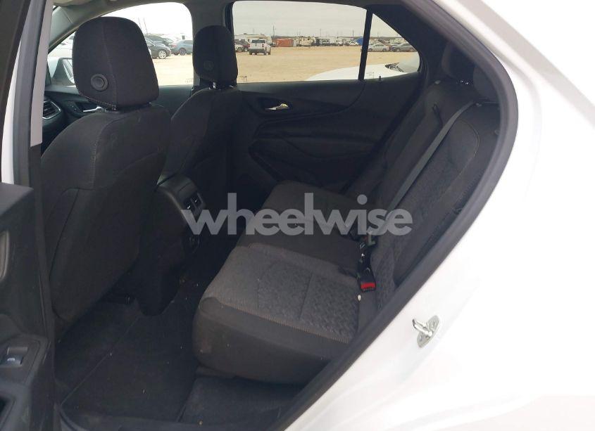 Photo 8 of 2024 Chevrolet Equinox FWD LT (VIN 3GNAXKEG0RL361317)