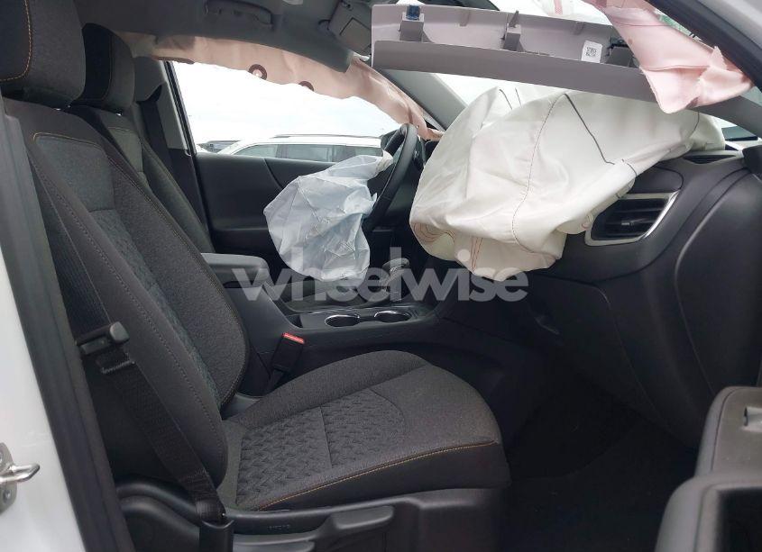 Photo 5 of 2024 Chevrolet Equinox FWD LT (VIN 3GNAXKEG0RL365349)