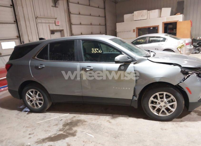 Photo 13 of 2024 Chevrolet Equinox FWD LT (VIN 3GNAXKEG0RS117107)
