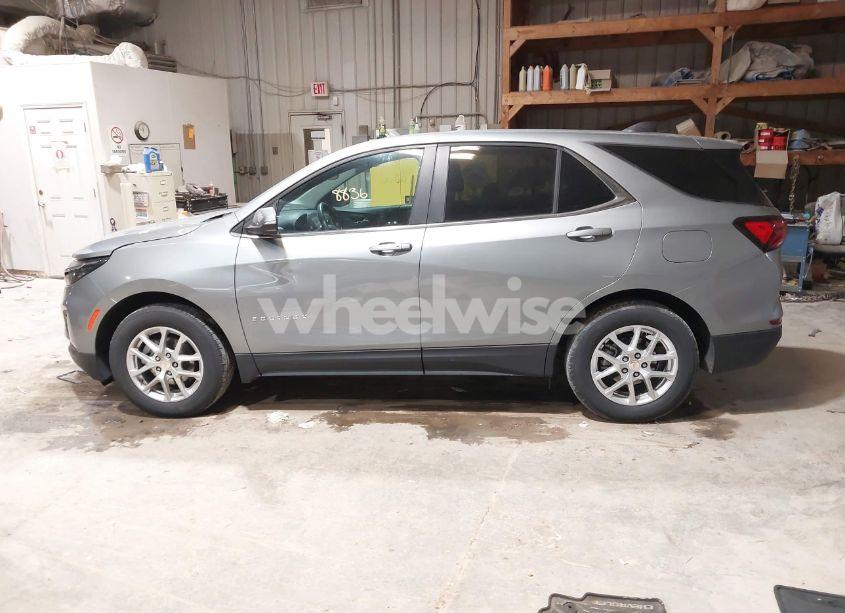 Photo 14 of 2024 Chevrolet Equinox FWD LT (VIN 3GNAXKEG0RS117107)