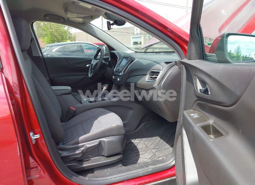 Photo 5 of 2023 Chevrolet Equinox FWD LT (VIN 3GNAXKEG1PS197840)