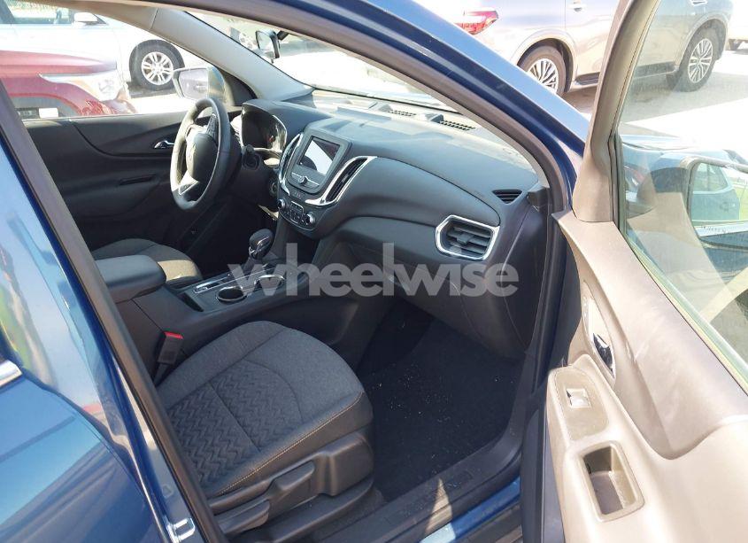 Photo 5 of 2024 Chevrolet Equinox FWD LT (VIN 3GNAXKEG1RL226461)