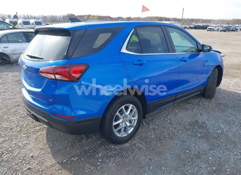 Photo 4 of 2024 Chevrolet Equinox FWD LT (VIN 3GNAXKEG1RL257323)