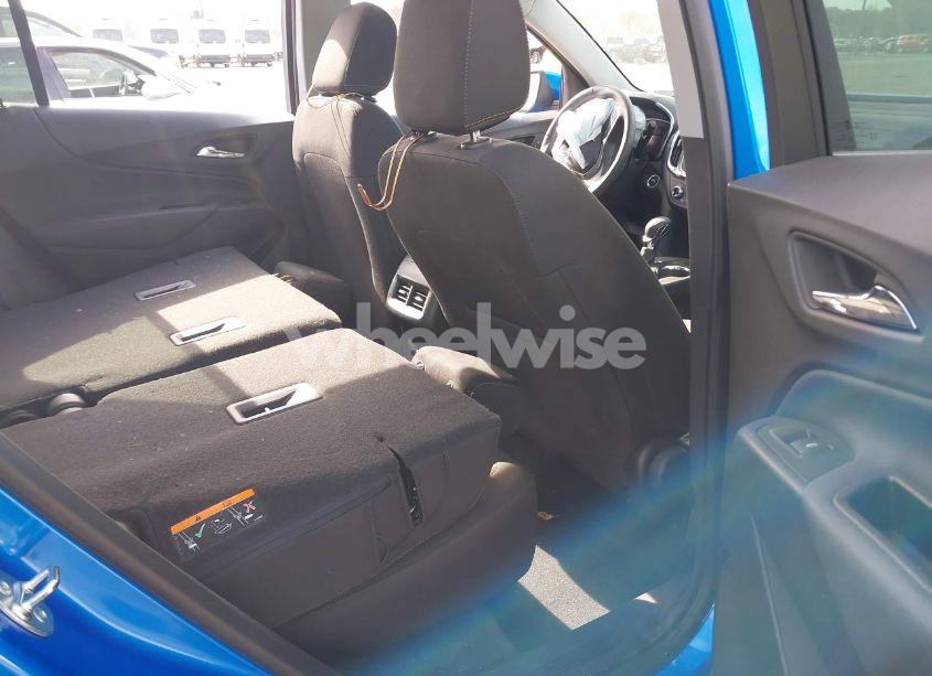 Photo 8 of 2024 Chevrolet Equinox FWD LT (VIN 3GNAXKEG1RL257323)