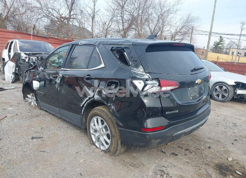 Photo 3 of 2024 Chevrolet Equinox FWD LT (VIN 3GNAXKEG1RL297806)
