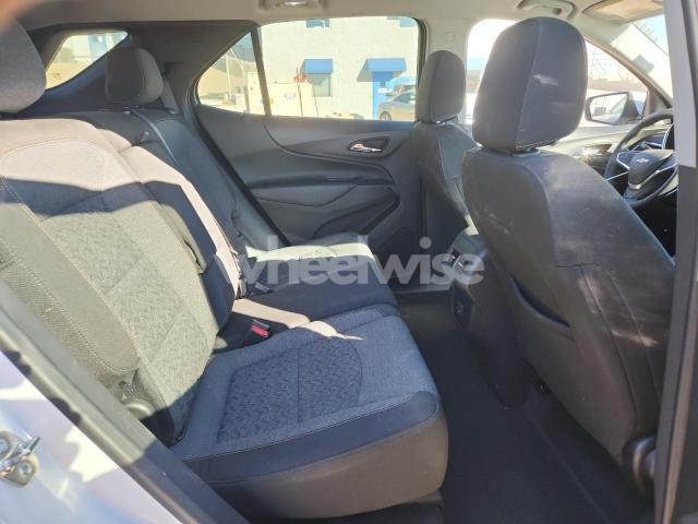 Photo 9 of 2024 CHEVROLET EQUINOX LT (VIN 3GNAXKEG1RL340007)