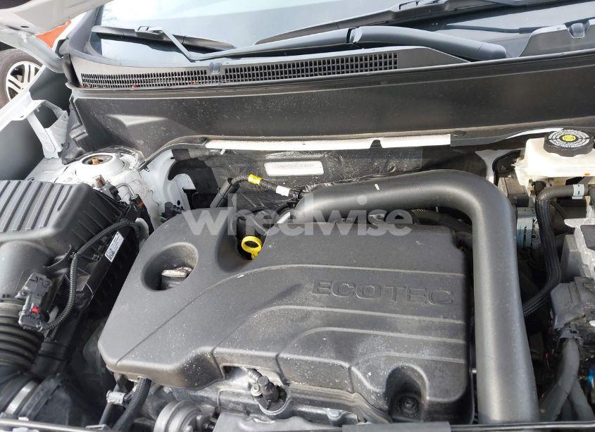 Photo 10 of 2024 Chevrolet Equinox FWD LT (VIN 3GNAXKEG1RL363819)