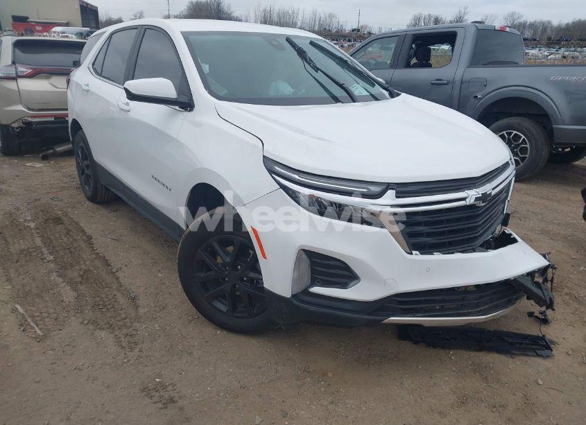 2024 Chevrolet Equinox FWD LT (VIN 3GNAXKEG1RS105869) main photo