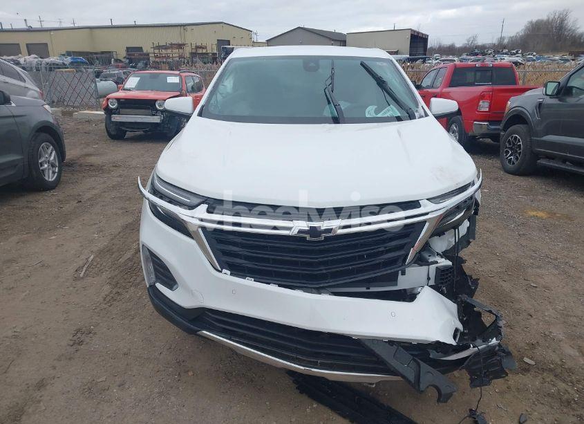 Photo 12 of 2024 Chevrolet Equinox FWD LT (VIN 3GNAXKEG1RS105869)