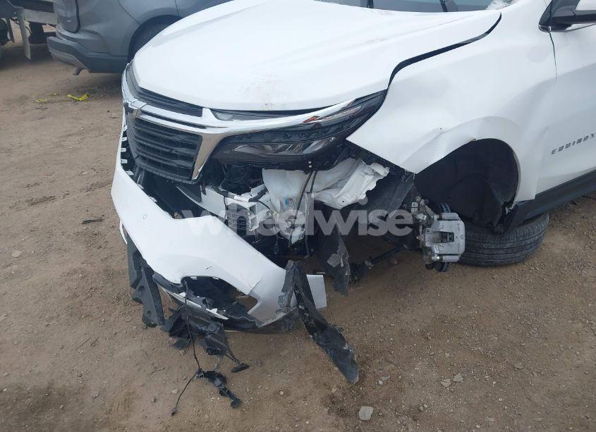 Photo 6 of 2024 Chevrolet Equinox FWD LT (VIN 3GNAXKEG1RS105869)