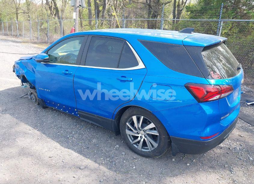 Photo 3 of 2024 Chevrolet Equinox FWD LT (VIN 3GNAXKEG1RS140640)