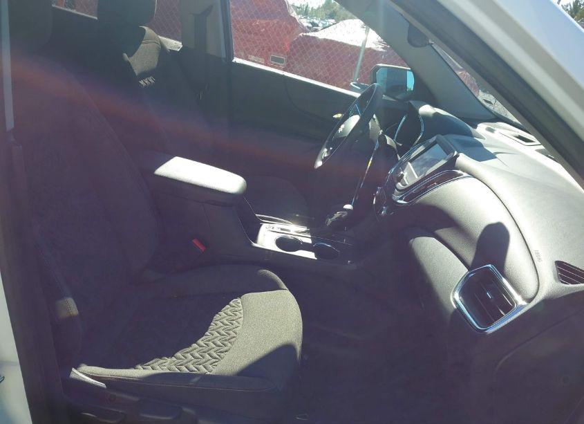 Photo 5 of 2024 Chevrolet Equinox LT (VIN 3GNAXKEG1RS146826)