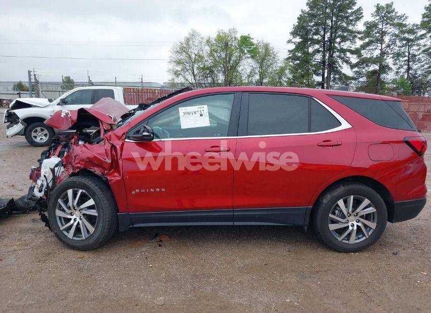 Photo 14 of 2024 Chevrolet Equinox FWD LT (VIN 3GNAXKEG1RS150312)
