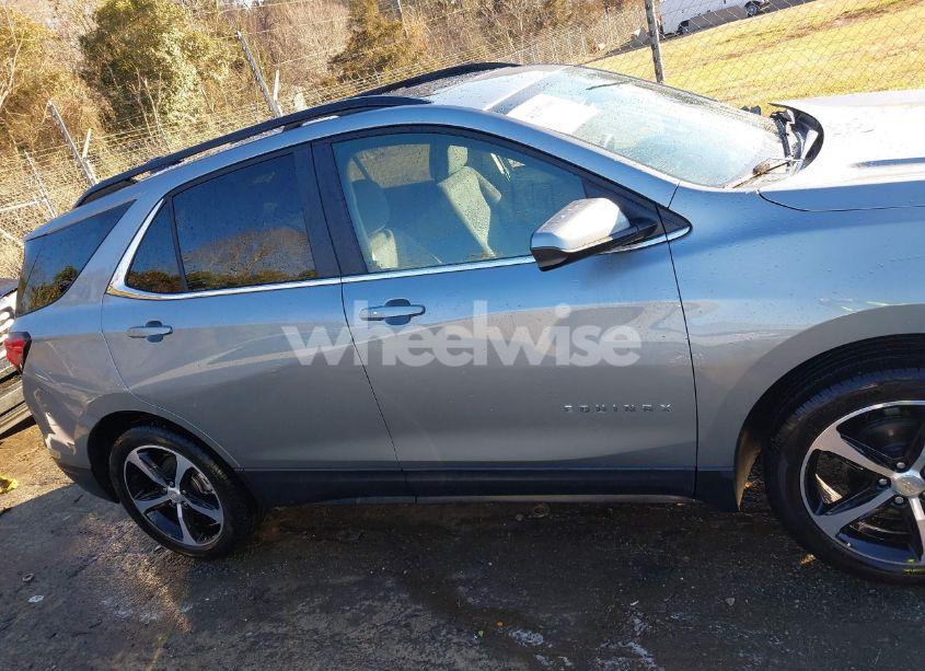 Photo 14 of 2024 Chevrolet Equinox FWD LT (VIN 3GNAXKEG1RS155915)