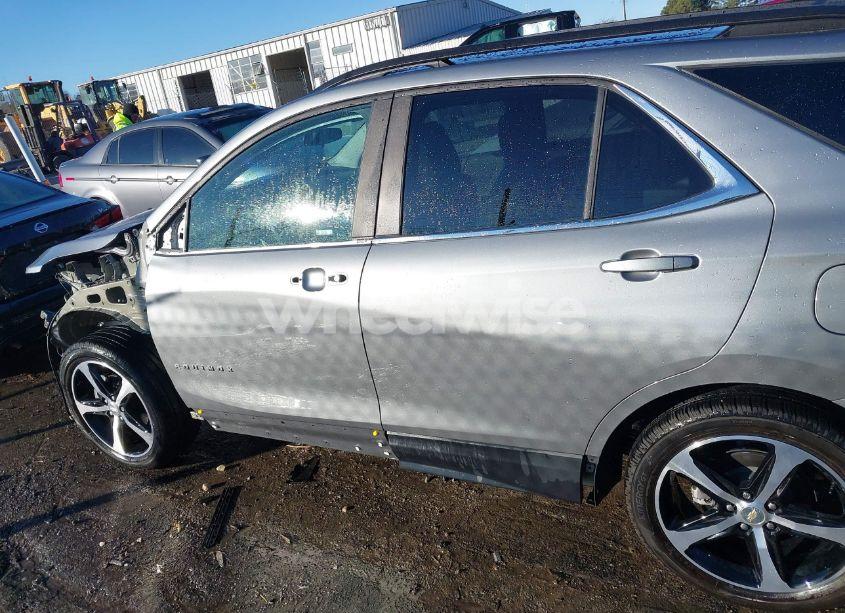 Photo 15 of 2024 Chevrolet Equinox FWD LT (VIN 3GNAXKEG1RS155915)