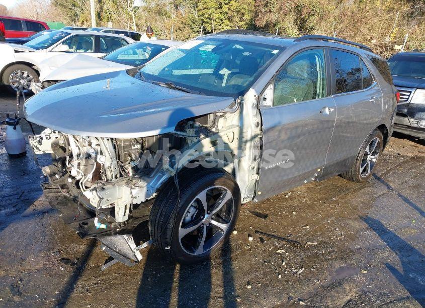 Photo 2 of 2024 Chevrolet Equinox FWD LT (VIN 3GNAXKEG1RS155915)