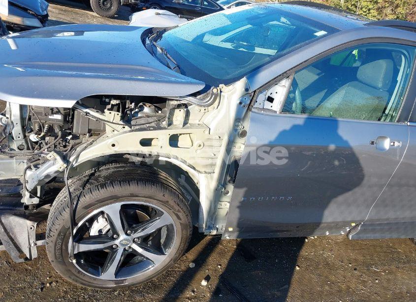 Photo 21 of 2024 Chevrolet Equinox FWD LT (VIN 3GNAXKEG1RS155915)