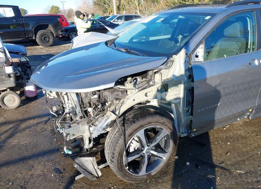 Photo 22 of 2024 Chevrolet Equinox FWD LT (VIN 3GNAXKEG1RS155915)